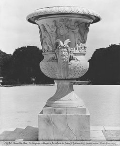 Vaso monumentale, allegoria della sconfitta dei Turchi da parte delle truppe del Re nel 1664, 1684-85